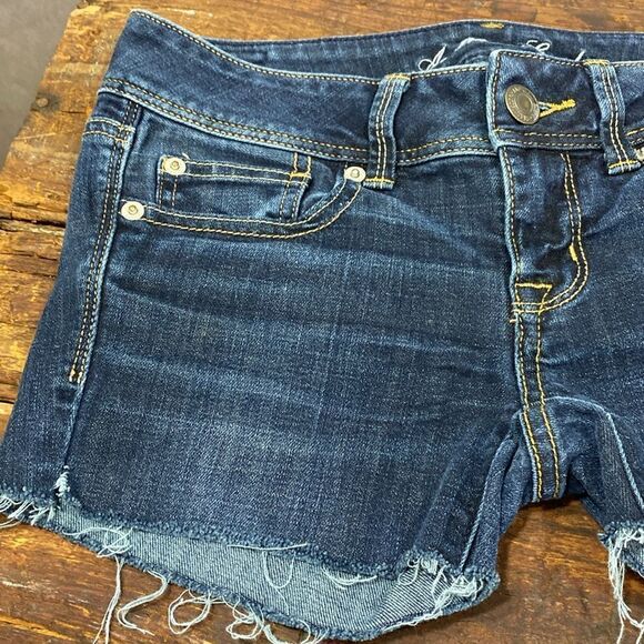 American Eagle Cut-Off Jeans Shorts | Slim Boot | Super Stretch | Size 2 - Picture 2 of 6
